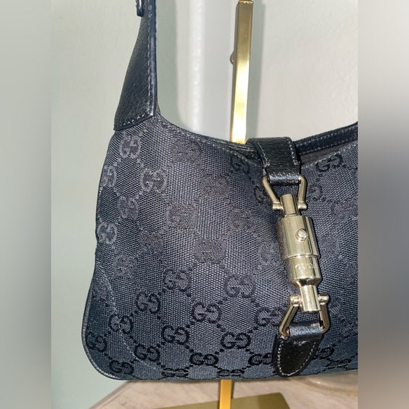 VINTAGE Mini Gucci Jackie with Gold Hardware - Picture 2 of 9